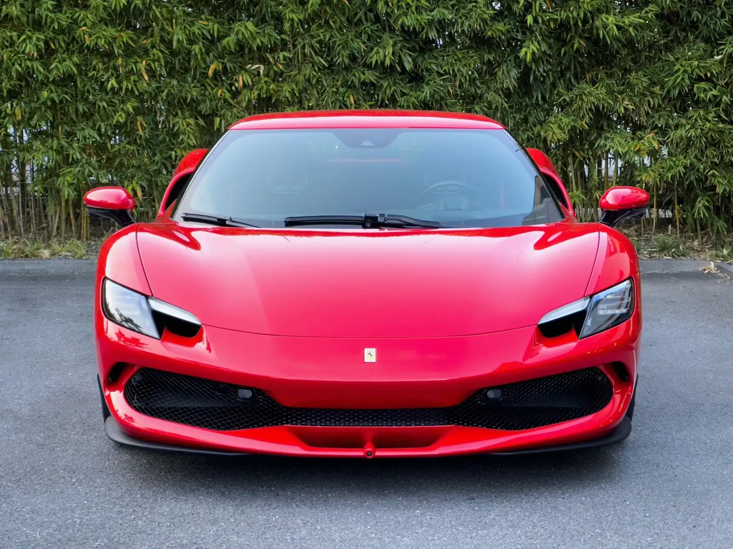 Ferrari 296 GTB LIFT SURROUND VIEW Roşu - 2
