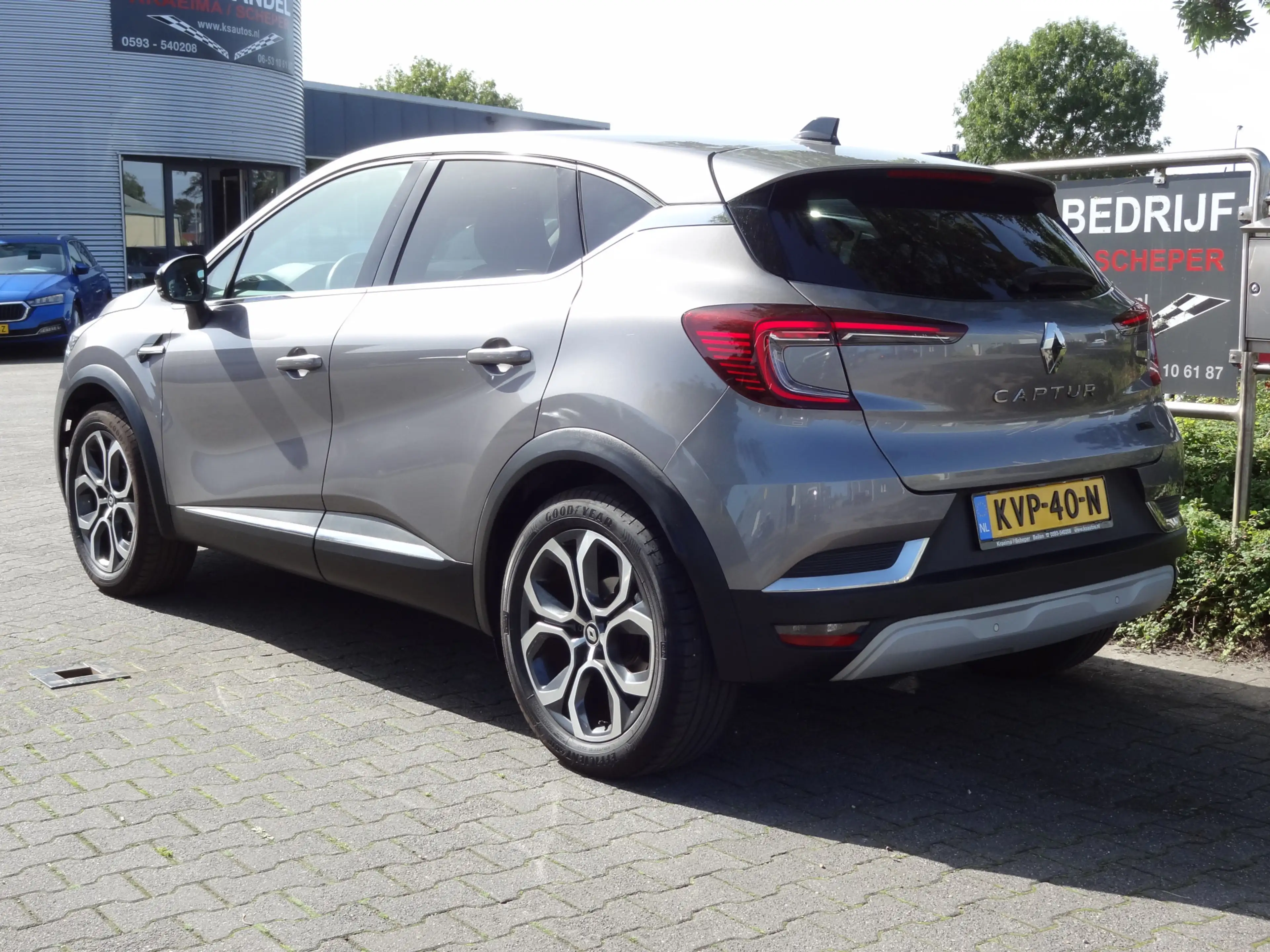 Renault Captur 1.6 E-Tech Hybrid 145 Intens — photo 3