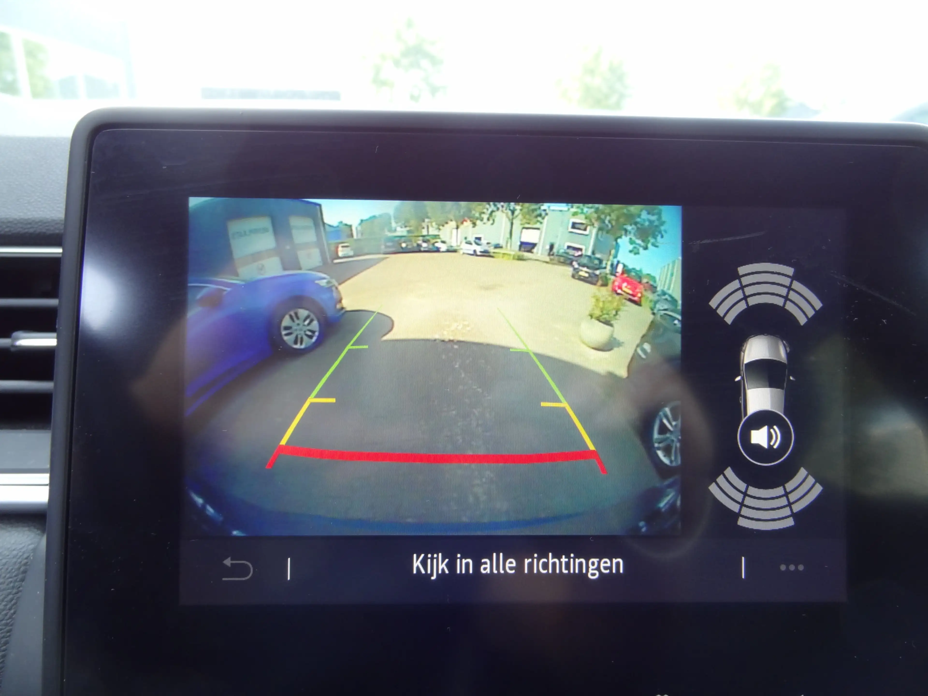 Renault Captur 1.6 E-Tech Hybrid 145 Intens — photo 10