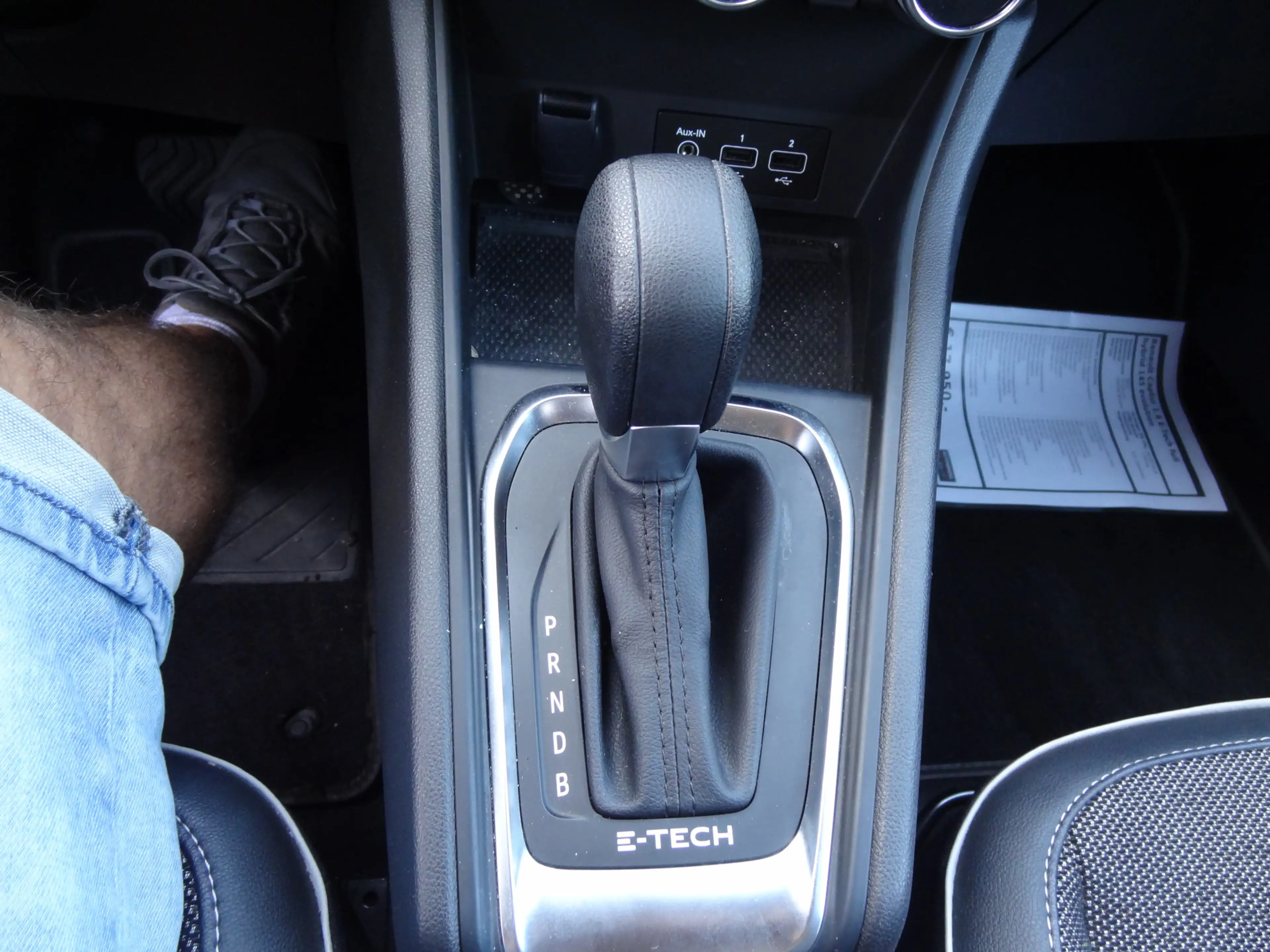 Renault Captur 1.6 E-Tech Hybrid 145 Intens — photo 16