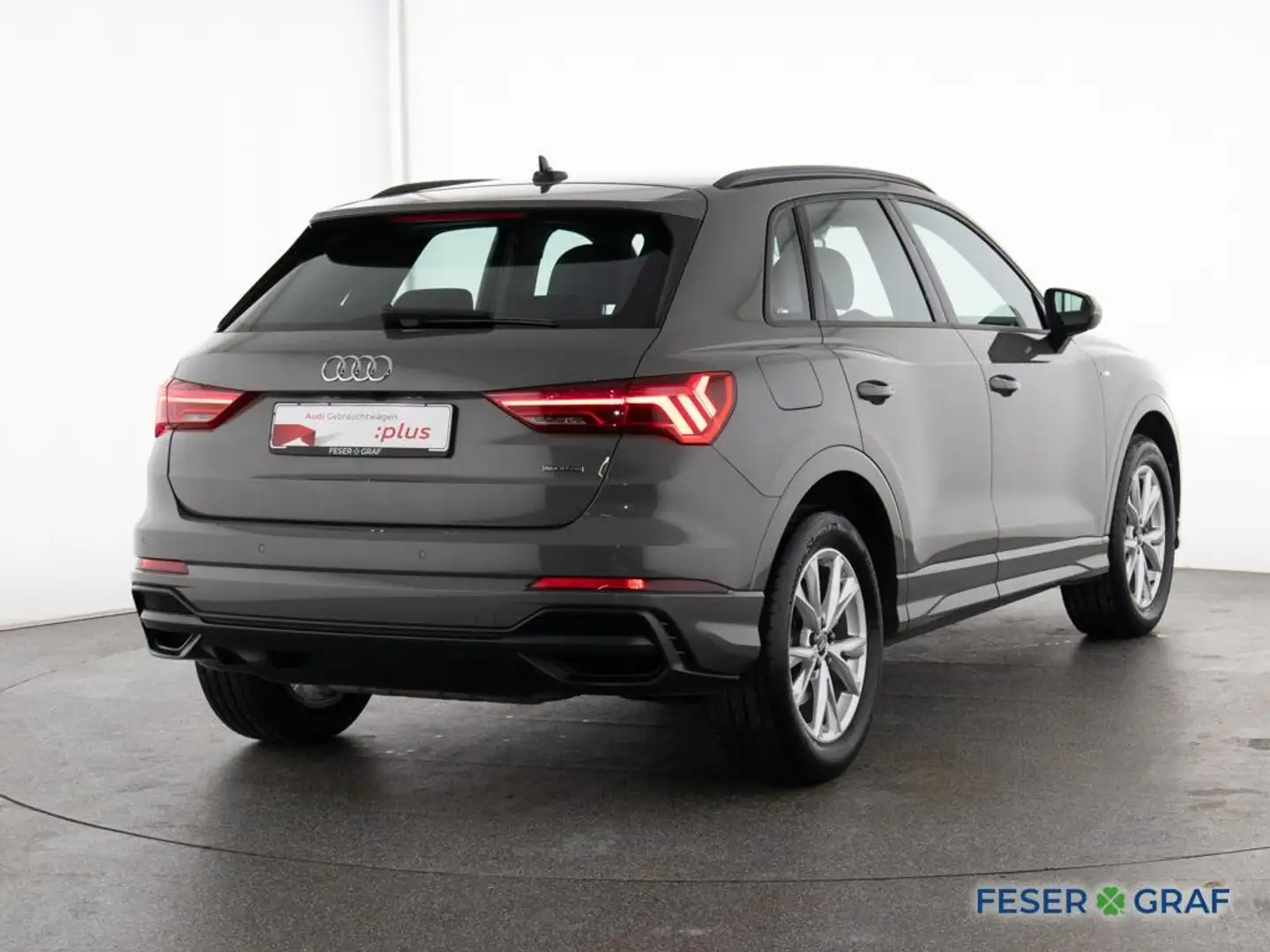 Audi Q3 SUV S line 40 TFSI quattro S tronic Navi Plus/Kame Grau - 2