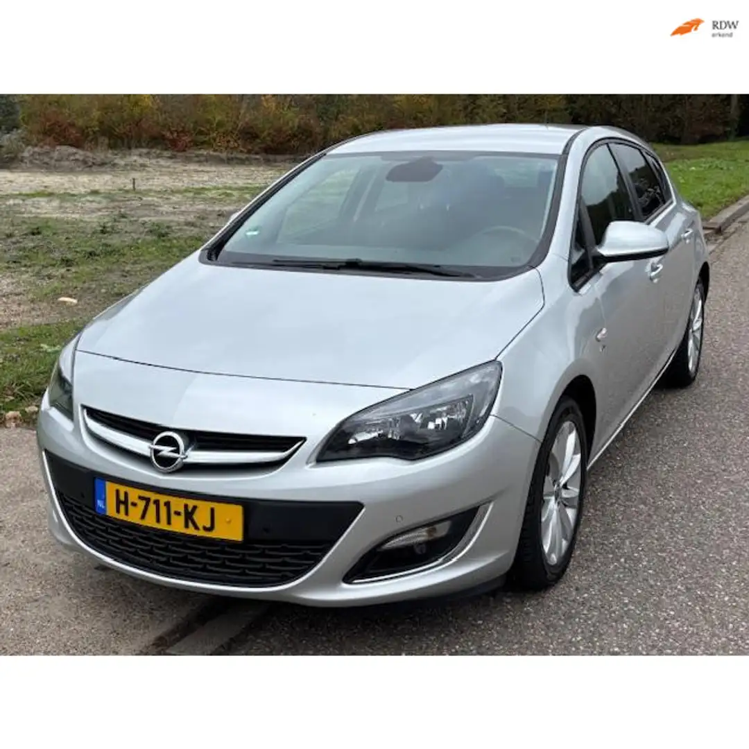 Opel Astra 1.4 Turbo Cosmo 5-Drs 140PK! ECC Audio-CD/MP3 LMV Grijs - 1