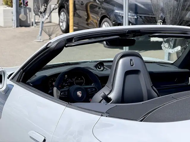 Porsche 911 Carrera 4 Cabrio GTS PDK ACC Matrix-LED BOSE Ansicht 24