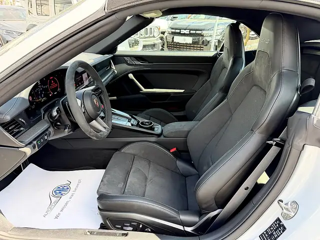 Porsche 911 Carrera 4 Cabrio GTS PDK ACC Matrix-LED BOSE Ansicht 7