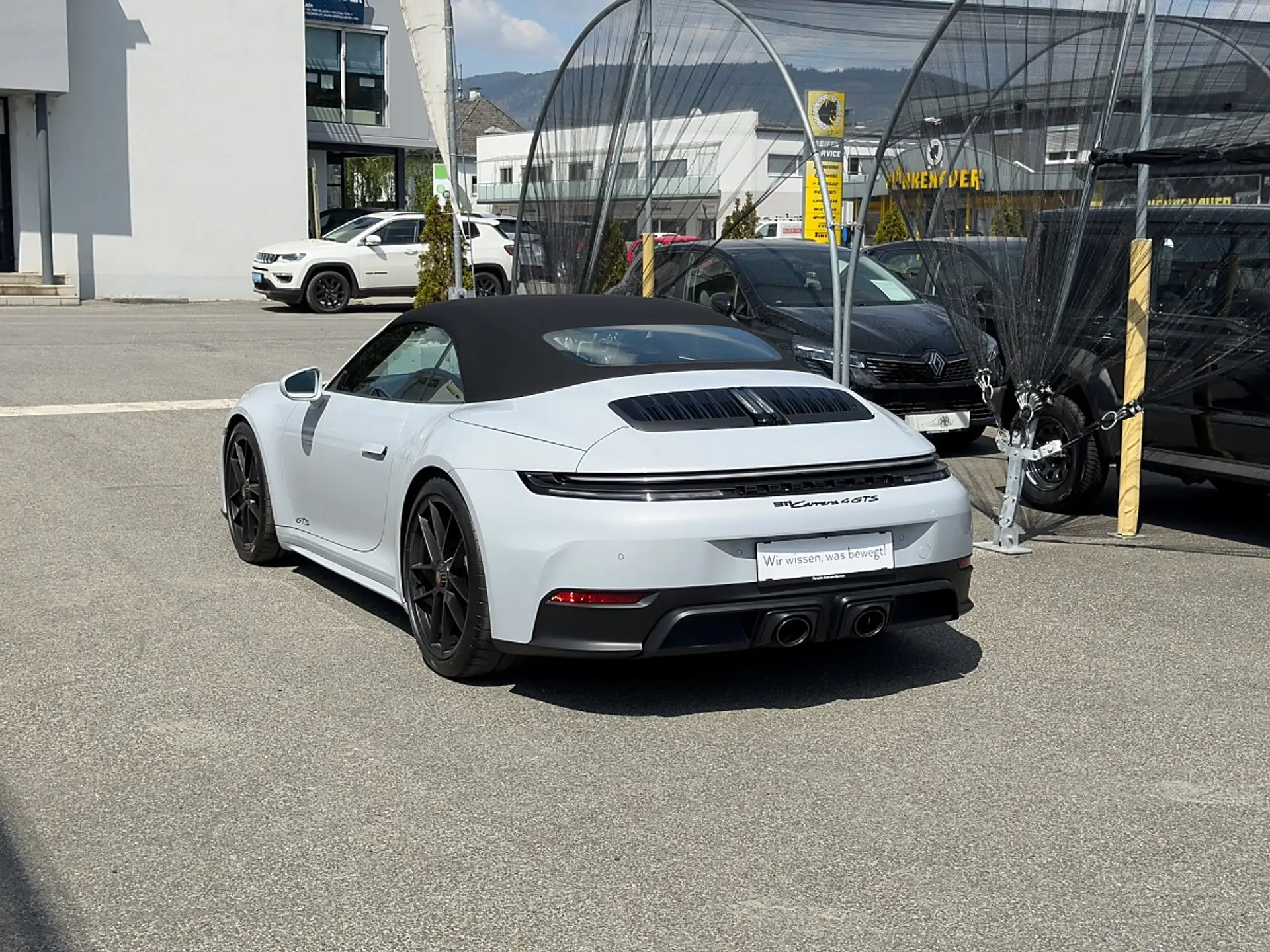 포르쉐 911 Carrera 4 GTS Cabriolet 2026 화이트 사진 6