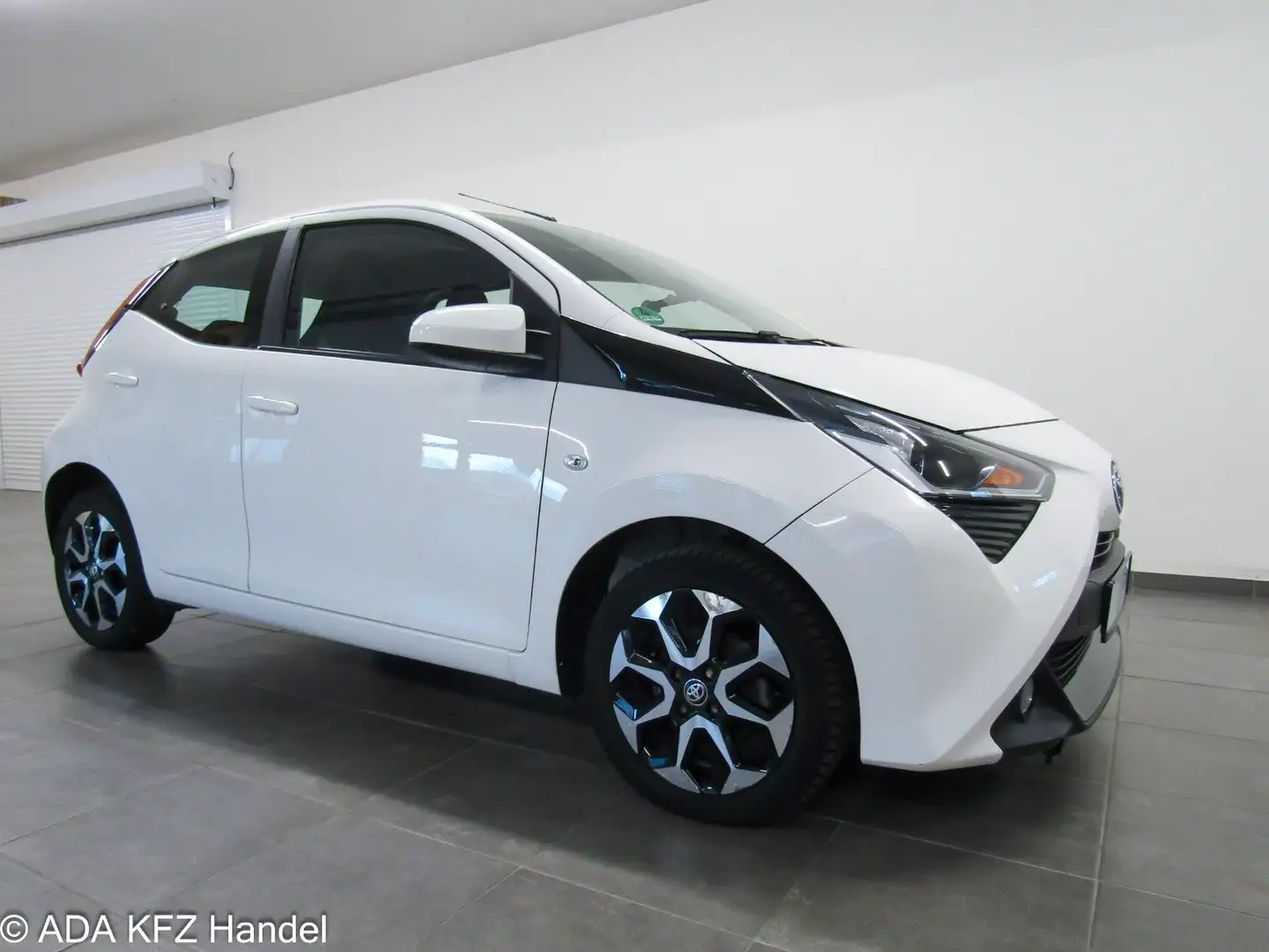 Toyota Sonstige AYGO x-play Team D,Klima,Kamera,Erste Hand Weiß - 1