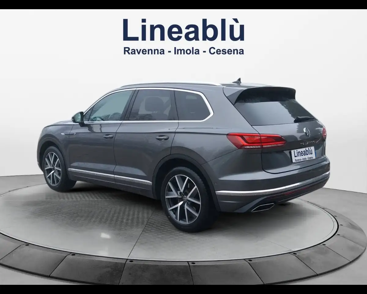 Volkswagen Touareg 3ª serie 3.0 V6 TDI SCR Elegance 3