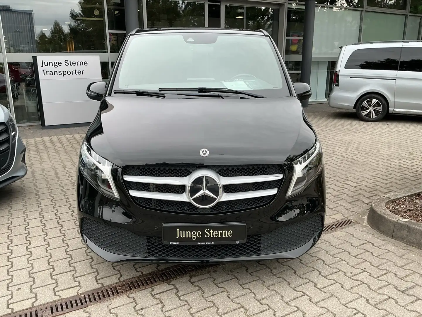 Mercedes-Benz V 300 V 300 d AVANTGARDE Extralang Standhzg/Kamera/ILS Noir - 2