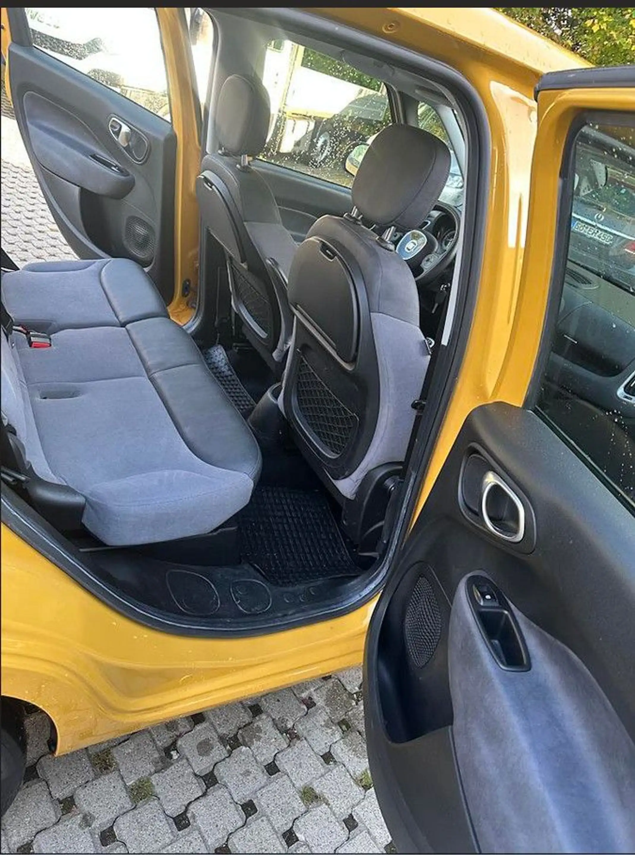 Fiat 500L Lounge — photo 14