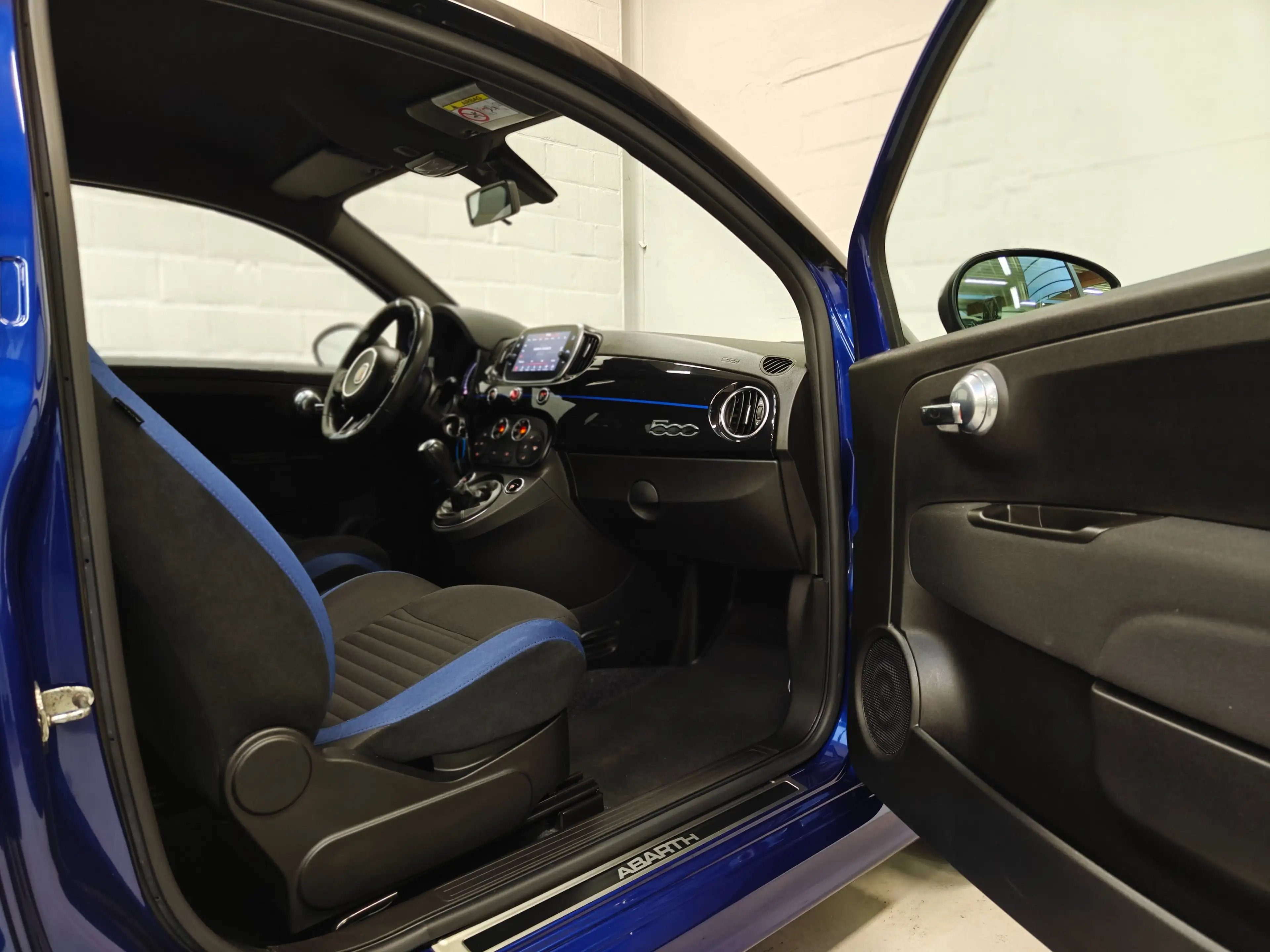 Abarth 595 1.4 T-Jet MonsterEnergyYamaha-1/2000-Apple Carplay — photo 12