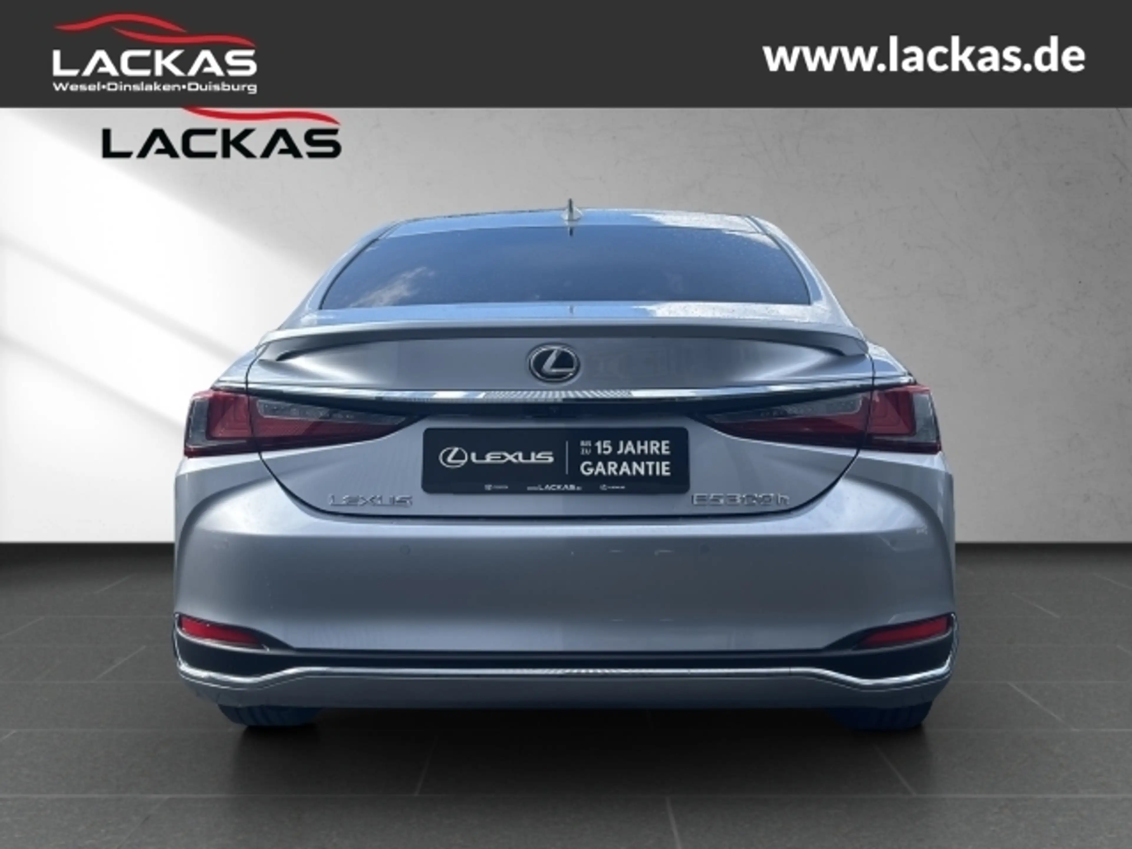 Lexus ES 300 h BUSINESS SOFORT+SCHIEBEDACH+SHZ — photo 4