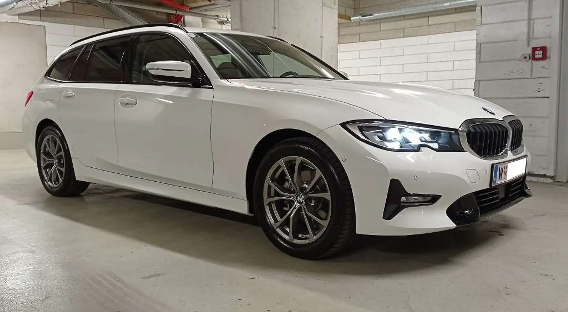 BMW 318 318d 48 V Touring Aut. Weiß - 2