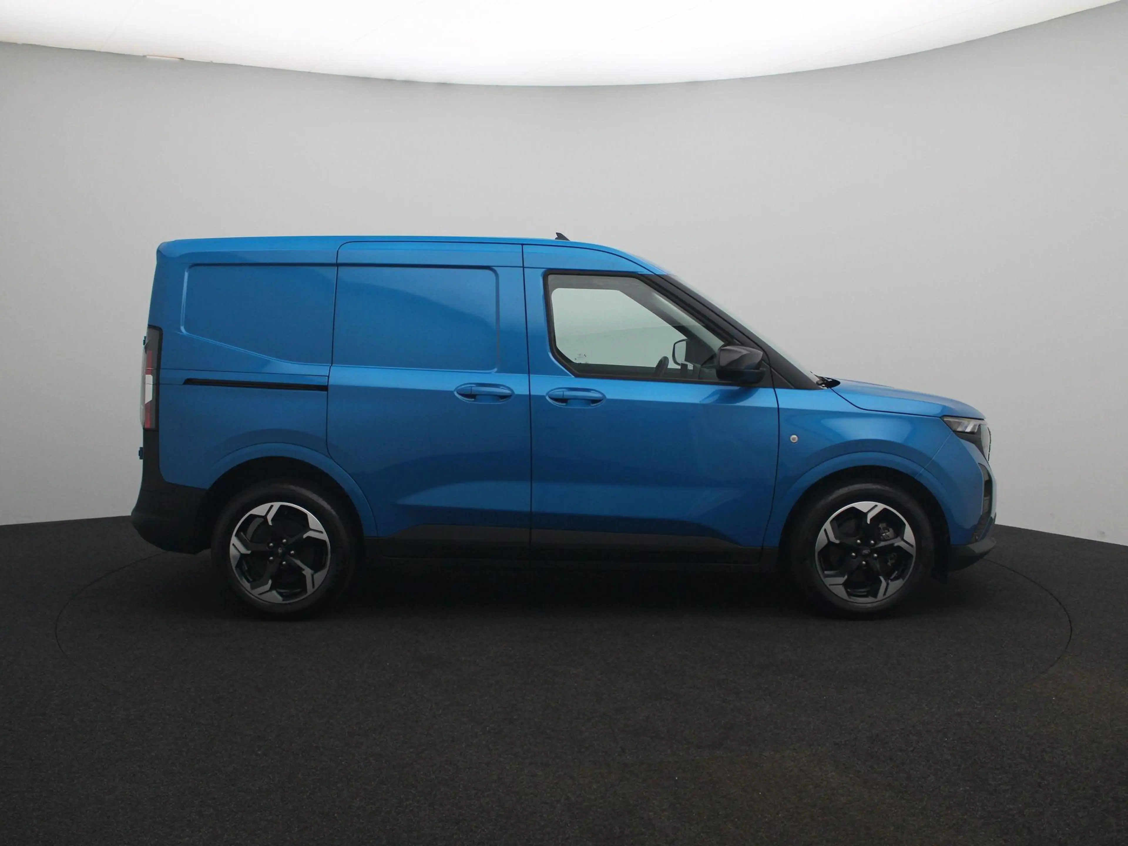 Ford E-Transit Cour. Limited 44 kWh | UIT VOORAAD LEVERBAAR | Ink — photo 6