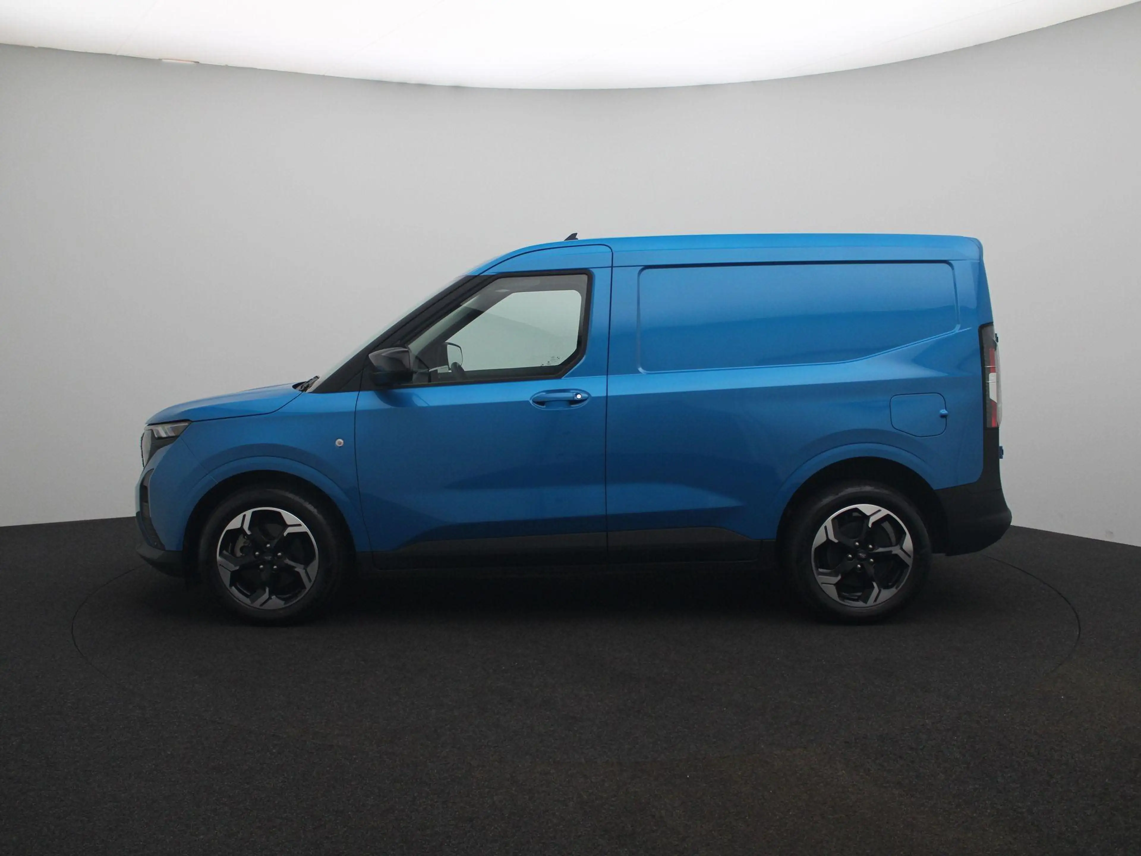 Ford E-Transit Cour. Limited 44 kWh | UIT VOORAAD LEVERBAAR | Ink — photo 4