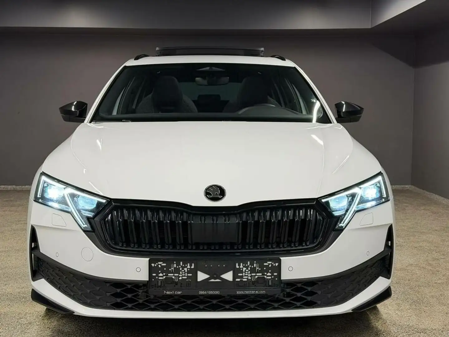 Skoda Octavia 1.5 TSI mHEV Sportline*ACC*AHK*PANO*MATRIX Weiß - 2