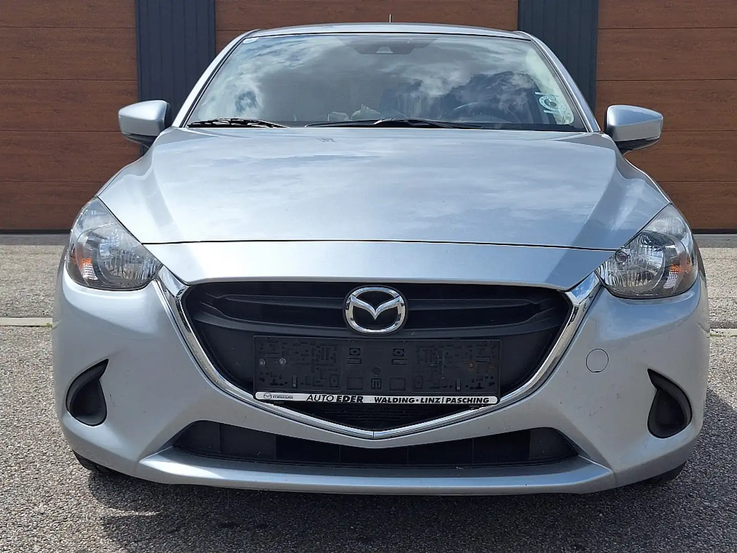 Mazda 2 Mazda2 G90 Attraction AUTOMATIK Grau - 2