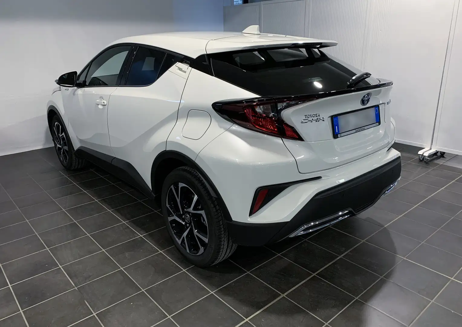 Toyota C-HR C-HR 2.0h More Business e-cvt - 2