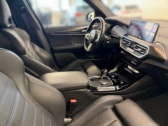 BMW X3 view 13