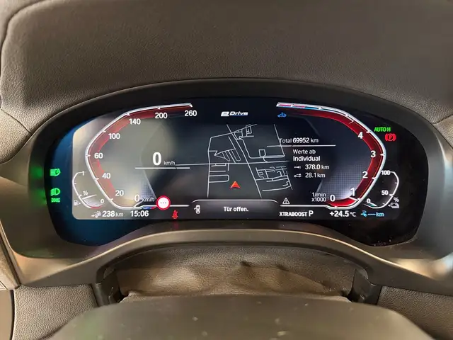 BMW X3 view 4