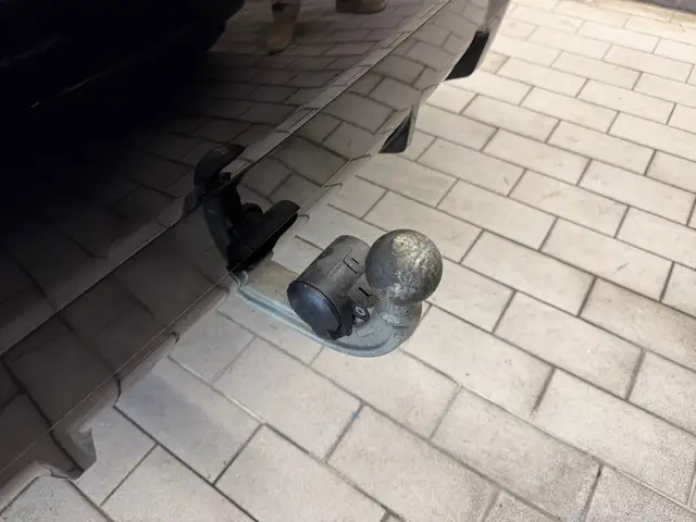 BMW X3 view 12
