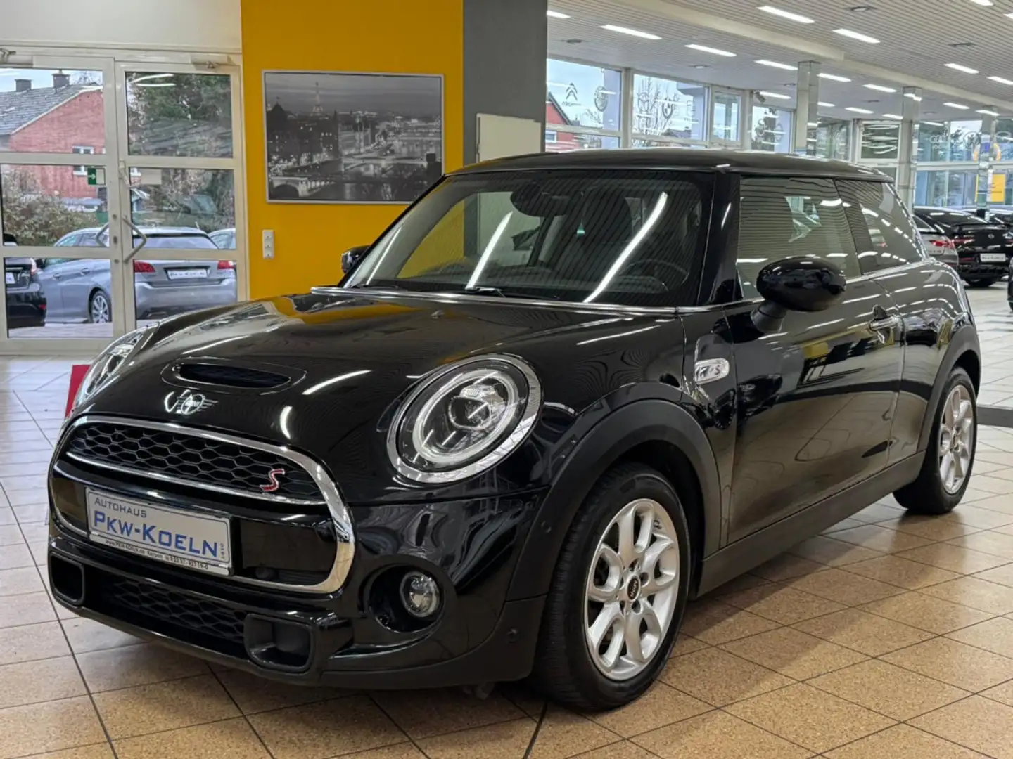 MINI Cooper S CHiLi*LEDER*LED*PDC*NAVi*SiTZHG*DiGITAL Schwarz - 1