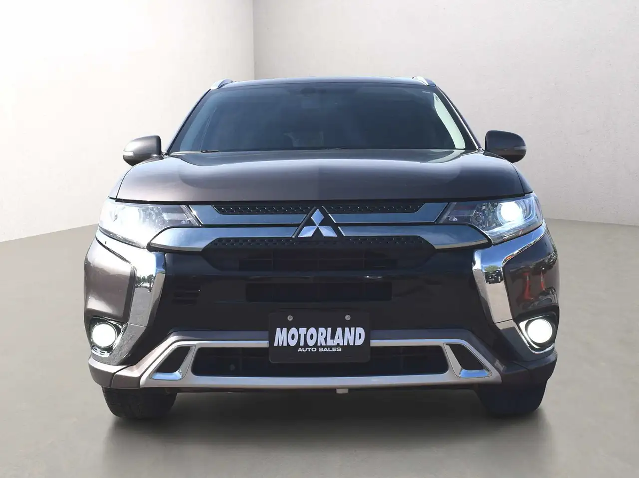 Mitsubishi Outlander снимка Mitsubishi Outlander