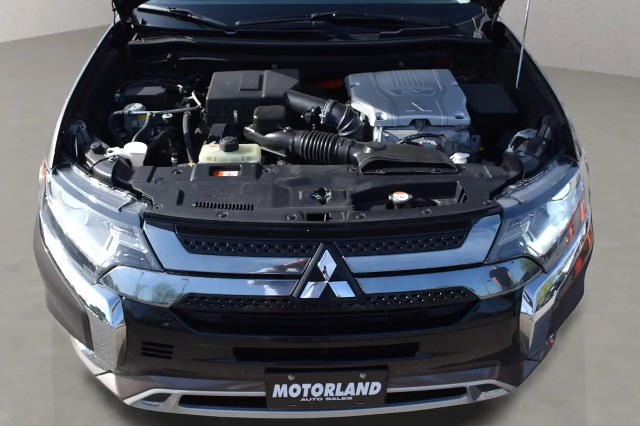 Mitsubishi Outlander снимка Mitsubishi Outlander