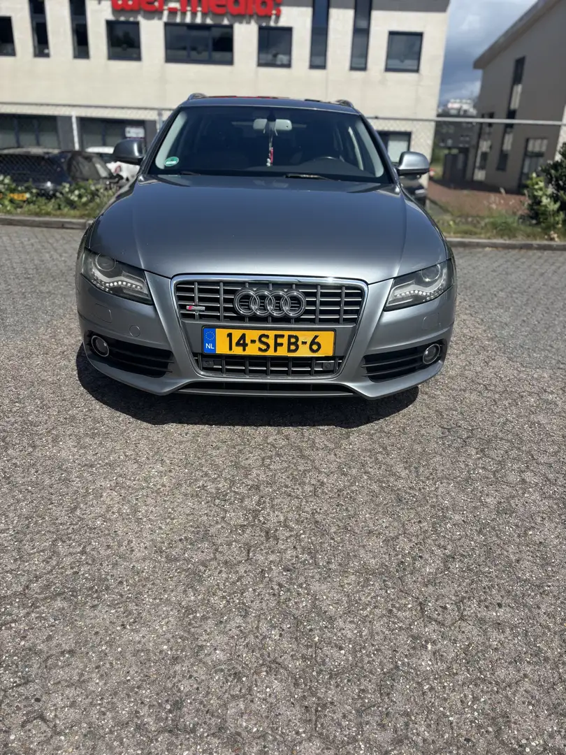 Audi A4 2.0 TFSI Grijs - 1