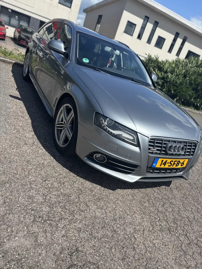 Audi A4 2.0 TFSI Grijs - 2