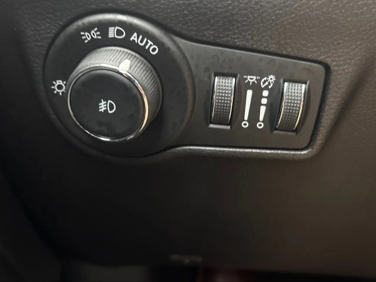 Jeep Compass photo Jeep Compass