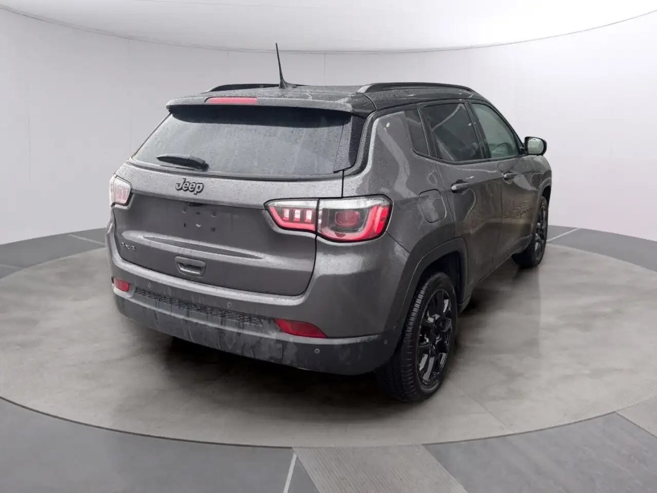 Jeep Compass photo Jeep Compass