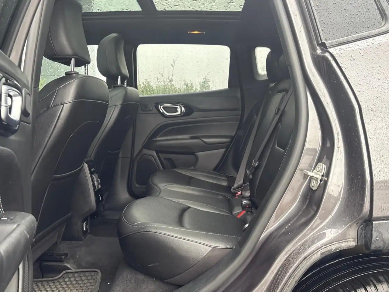 Jeep Compass photo Jeep Compass