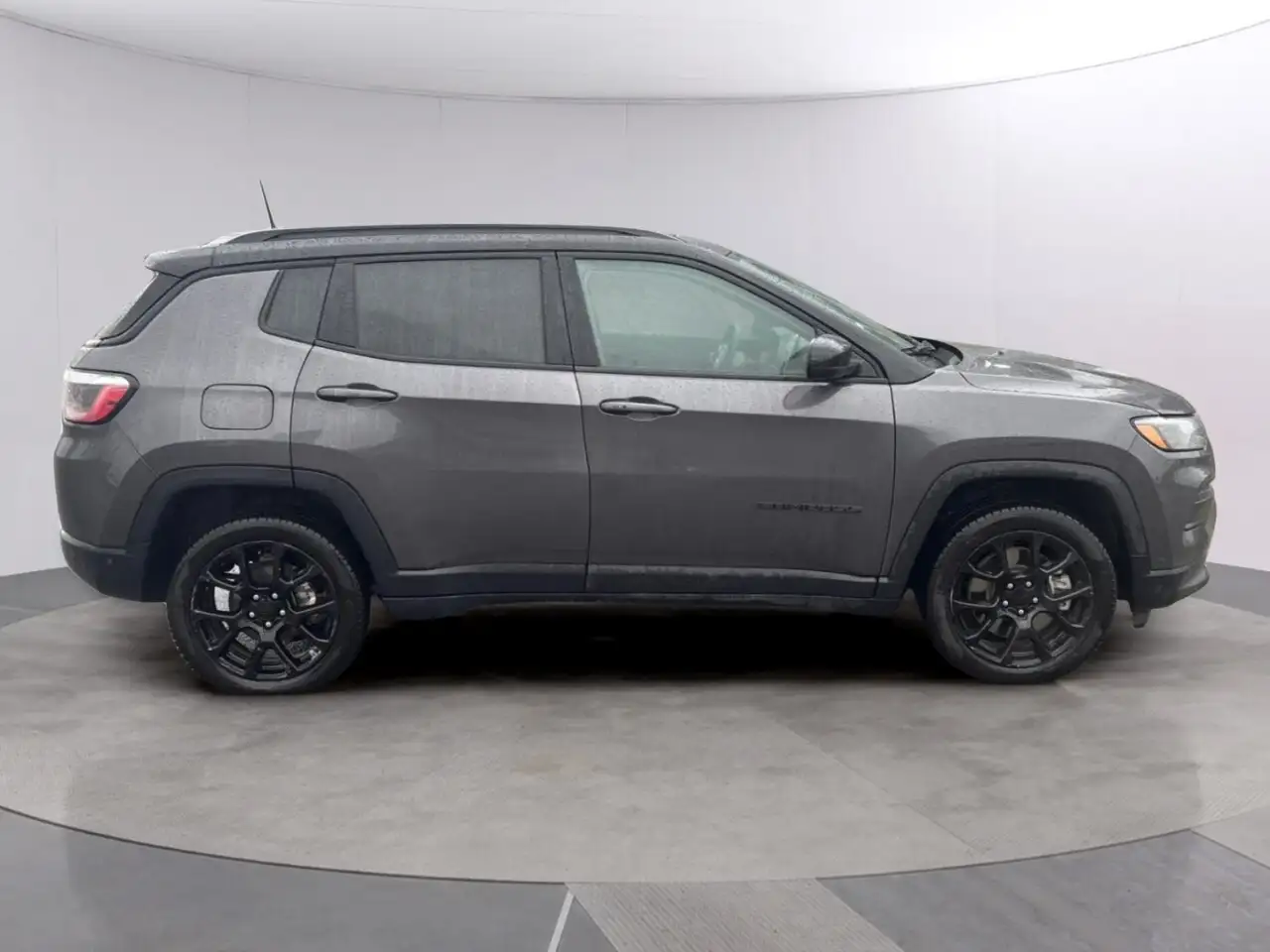 Jeep Compass photo Jeep Compass