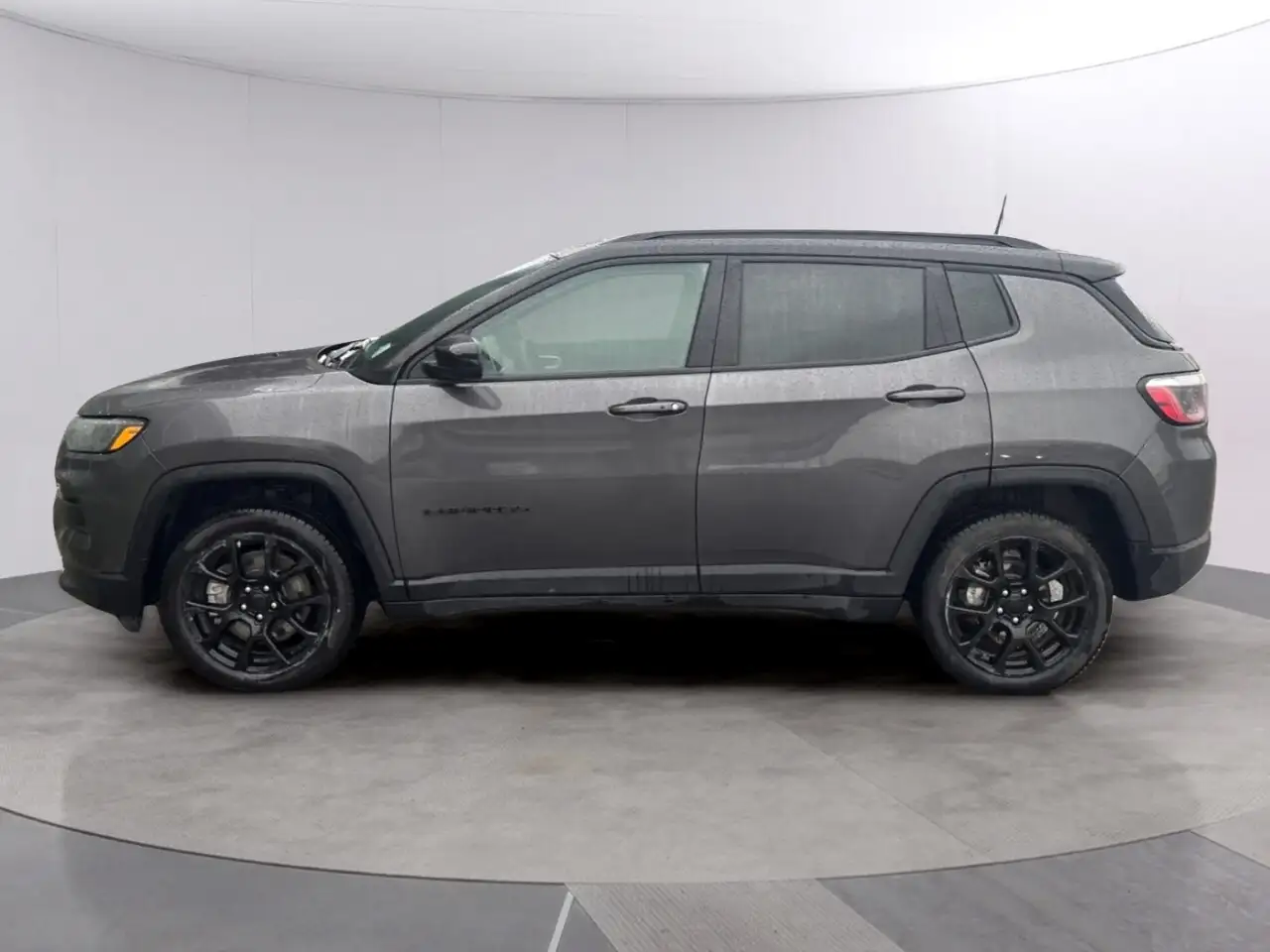 Jeep Compass photo Jeep Compass