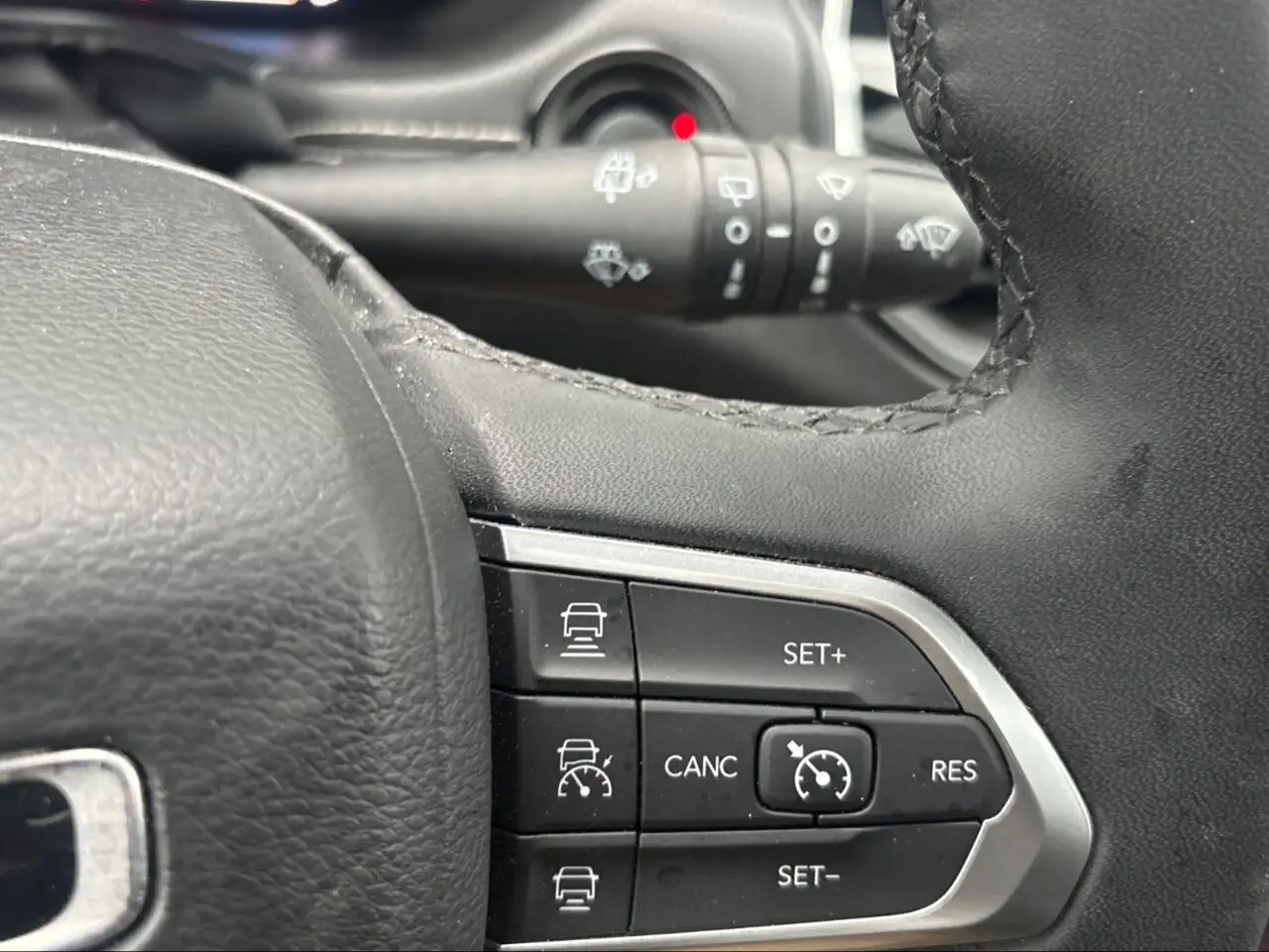 Jeep Compass photo Jeep Compass