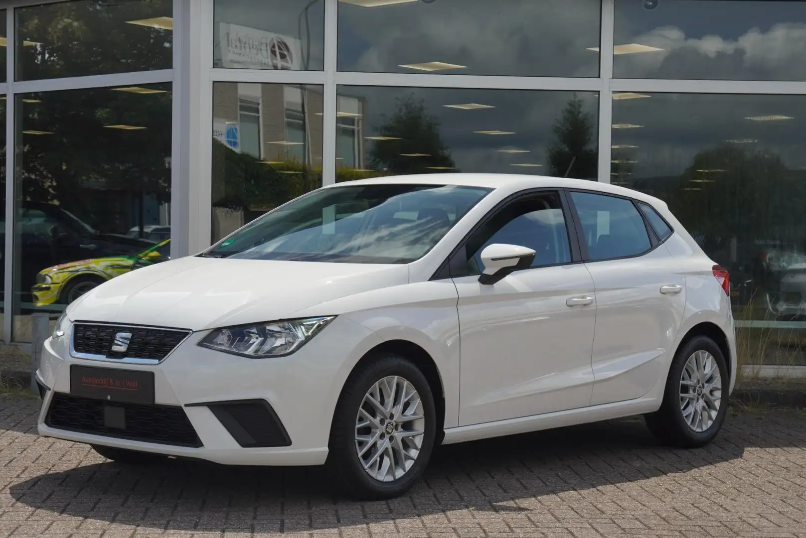 SEAT Ibiza 1.0 CARPLAY PDC STOELVERW. LED BLUETOOTH LM VELGEN Wit - 1