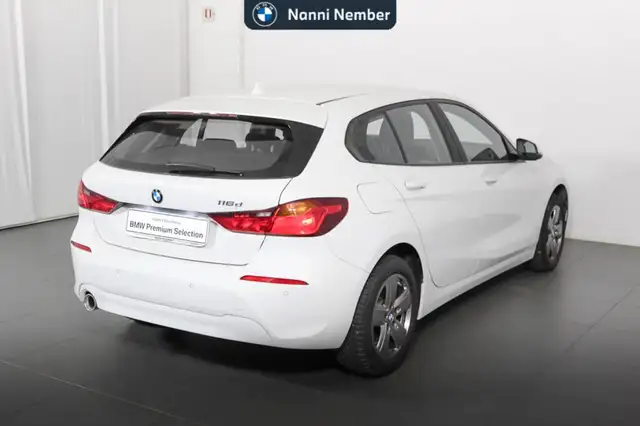 BMW 1 Series view 3