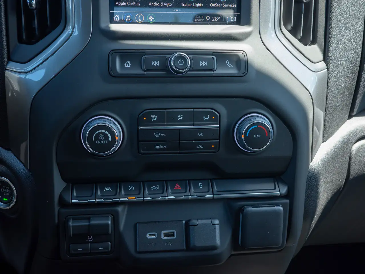 Chevrolet Silverado 1500 снимка Chevrolet Silverado 1500