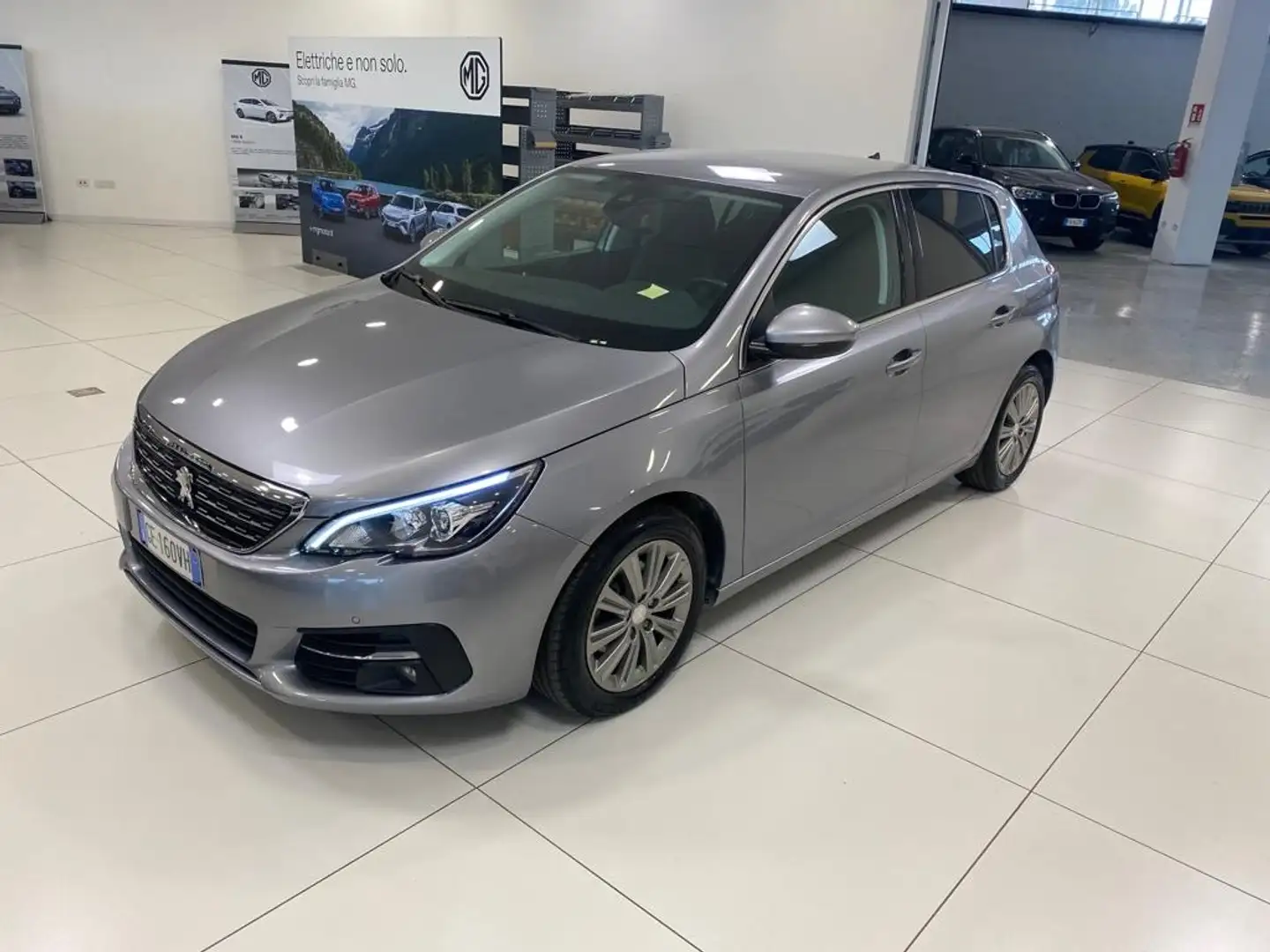 Peugeot 308 5 Porte 1.2 PureTech Turbo Allure Grigio - 1