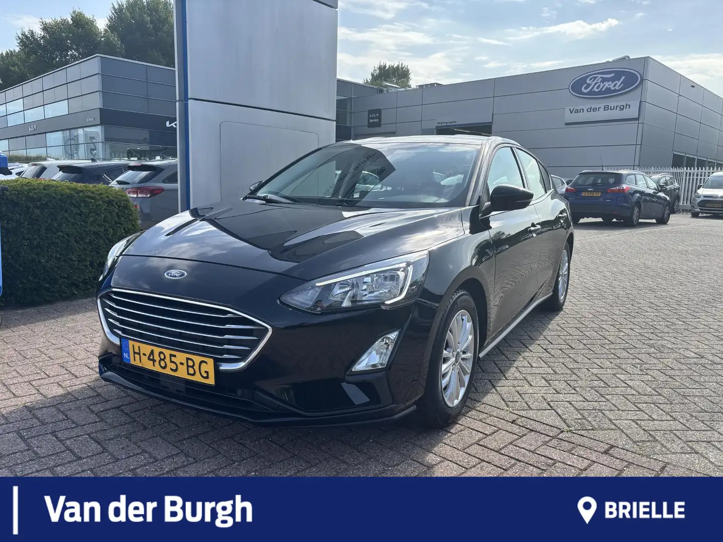 Ford Focus 1.0 EcoBoost Titanium Business Schwarz - 1
