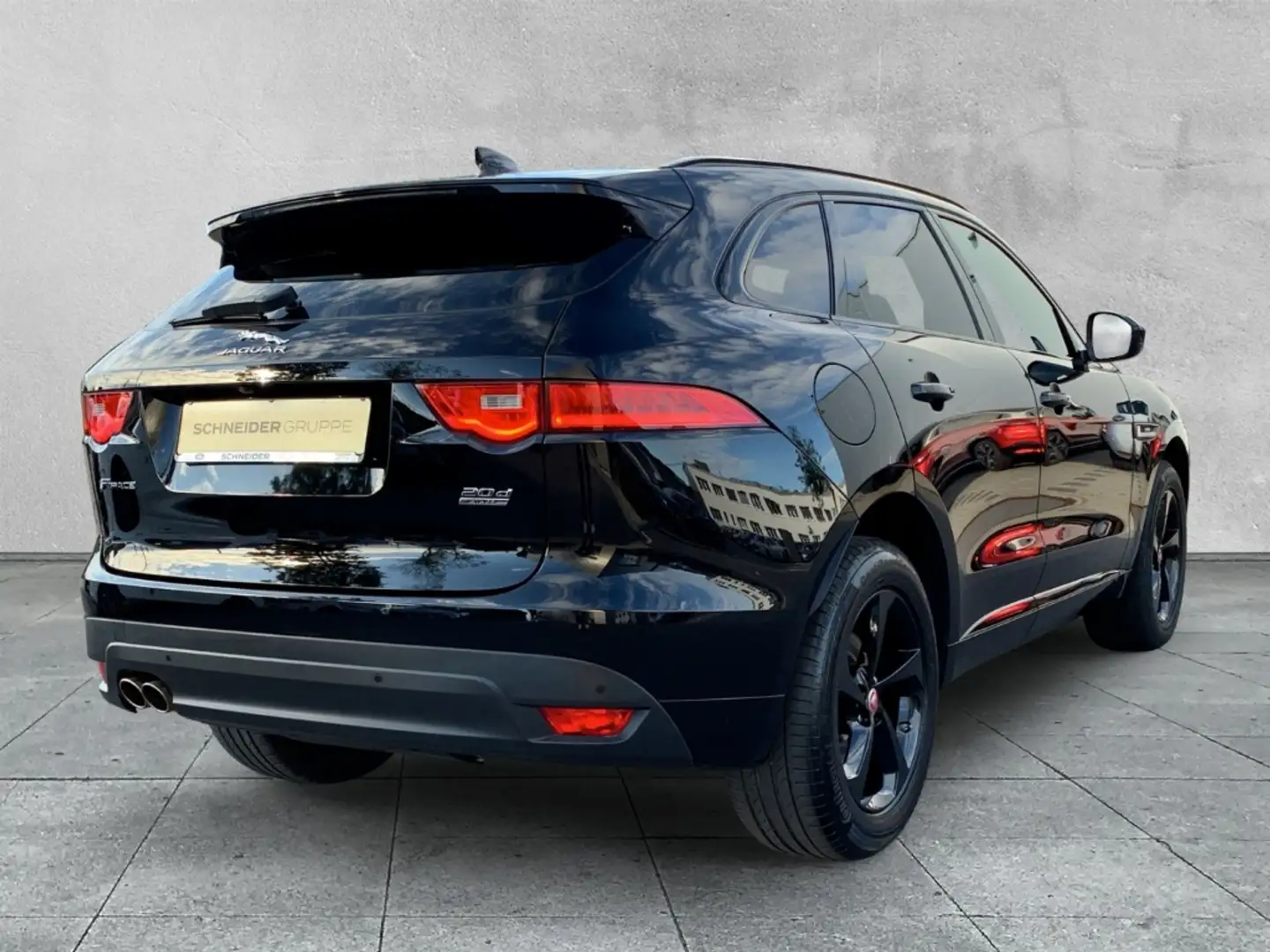 Jaguar F-Pace 20d R-SPORT AWD DAB+XENON+NAVI+NSW+LMF Noir - 2