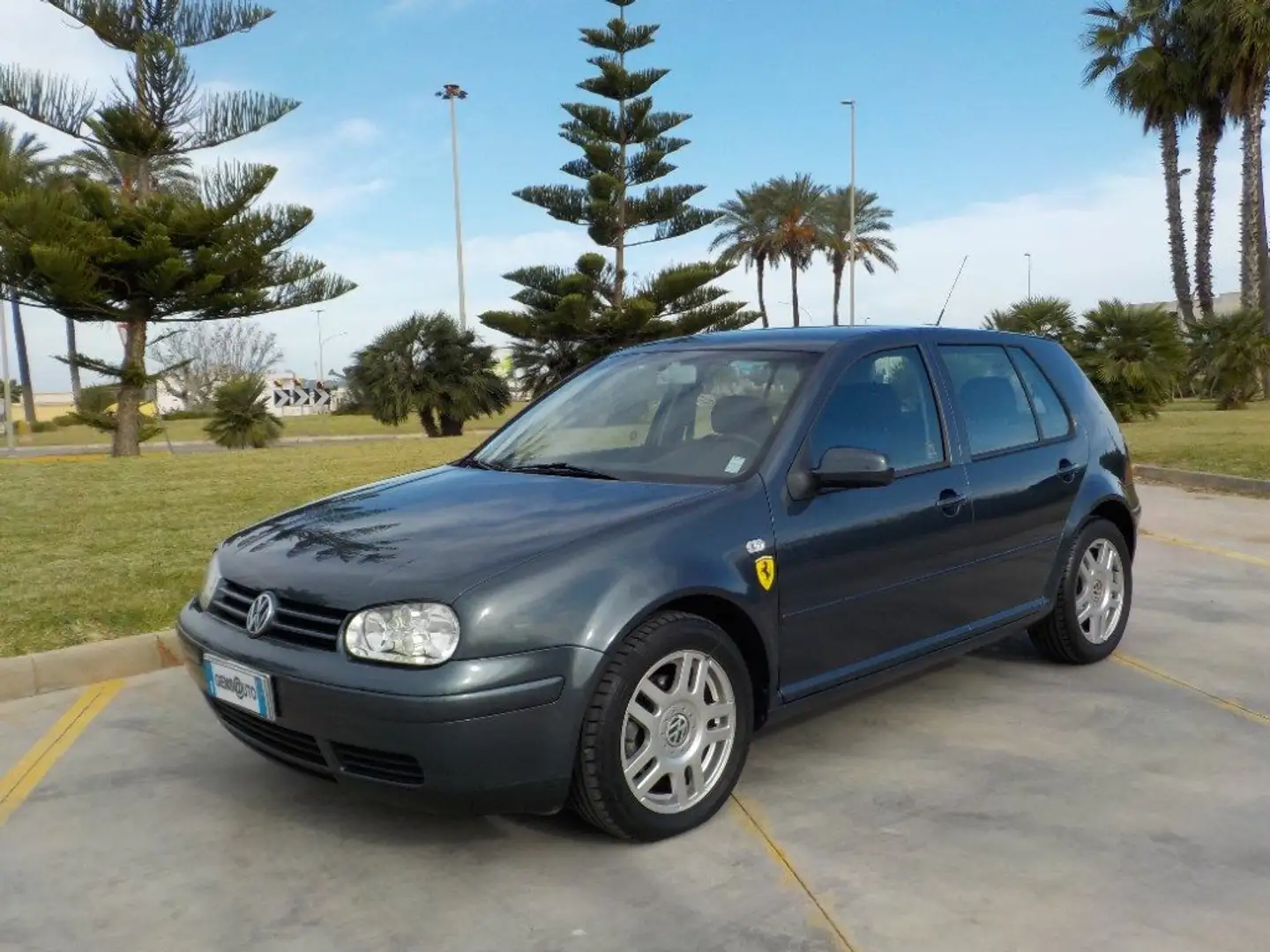 Volkswagen Golf 1.9 TDI/110 CV cat 5p. 25 Years Grijs - 1