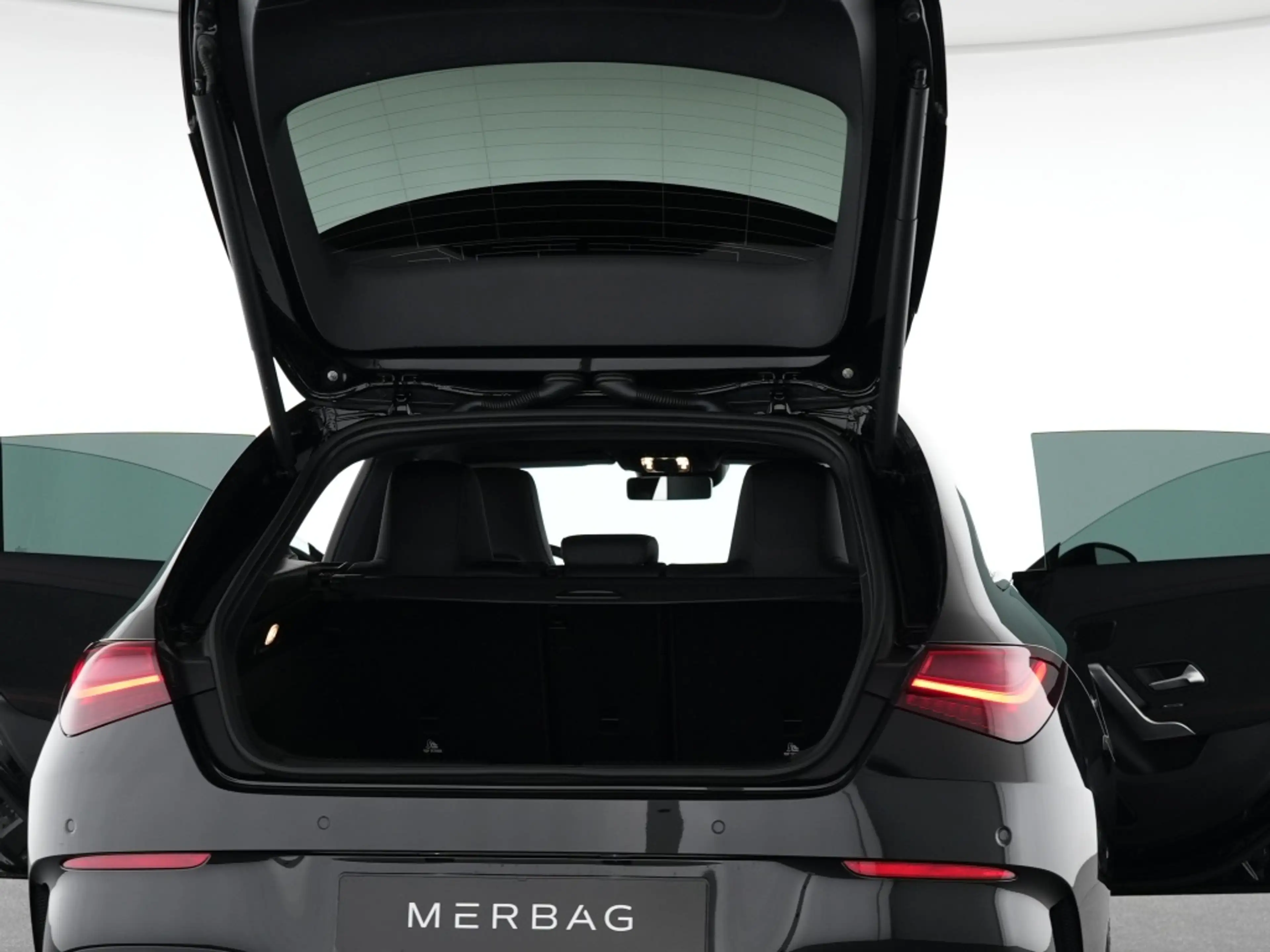 Mercedes-Benz CLA 180 CLA 180 SB Edition AMG Advanced+ Night Pano 360° — photo 15