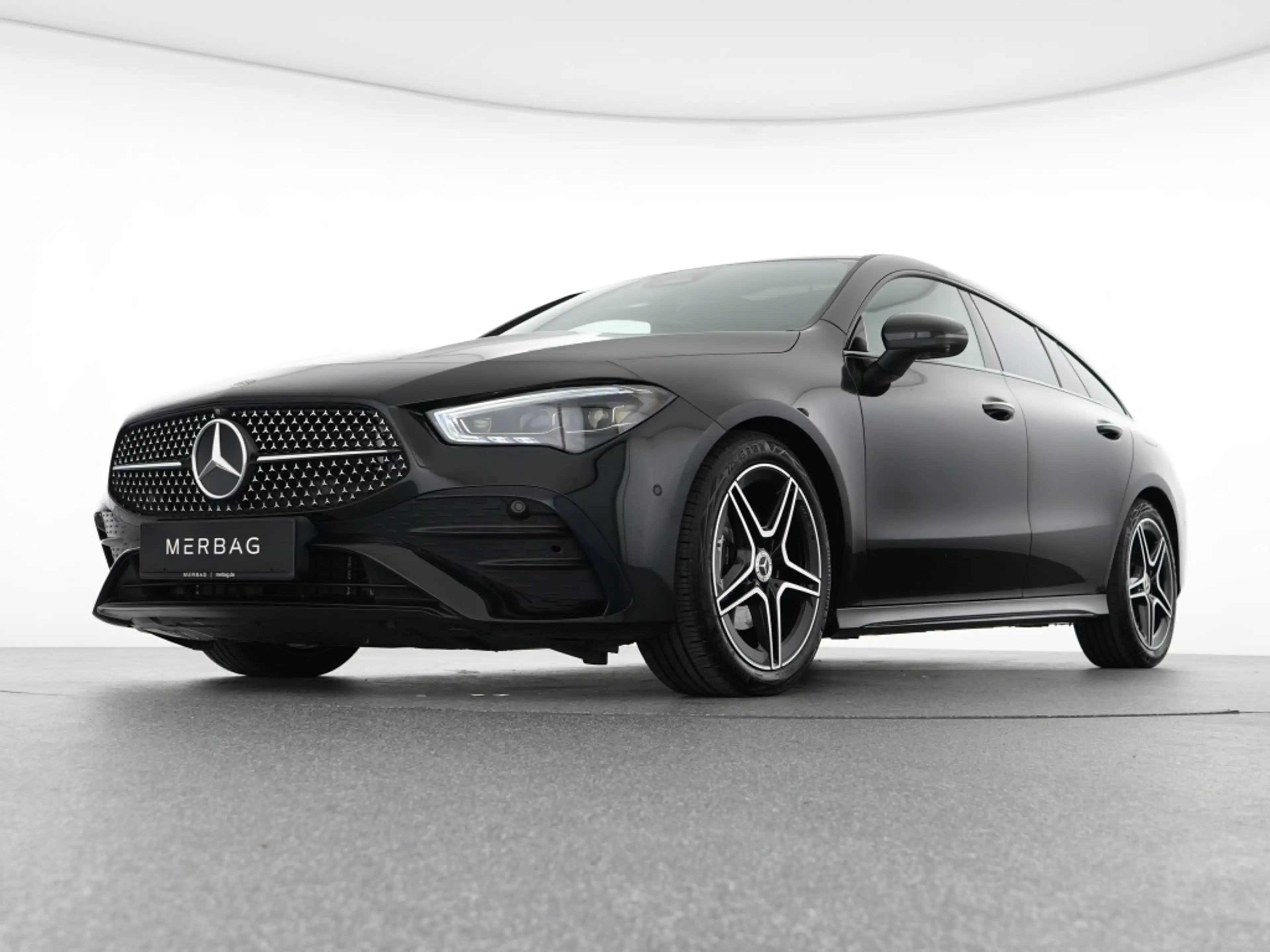 Mercedes-Benz CLA 180 CLA 180 SB Edition AMG Advanced+ Night Pano 360° — photo 8
