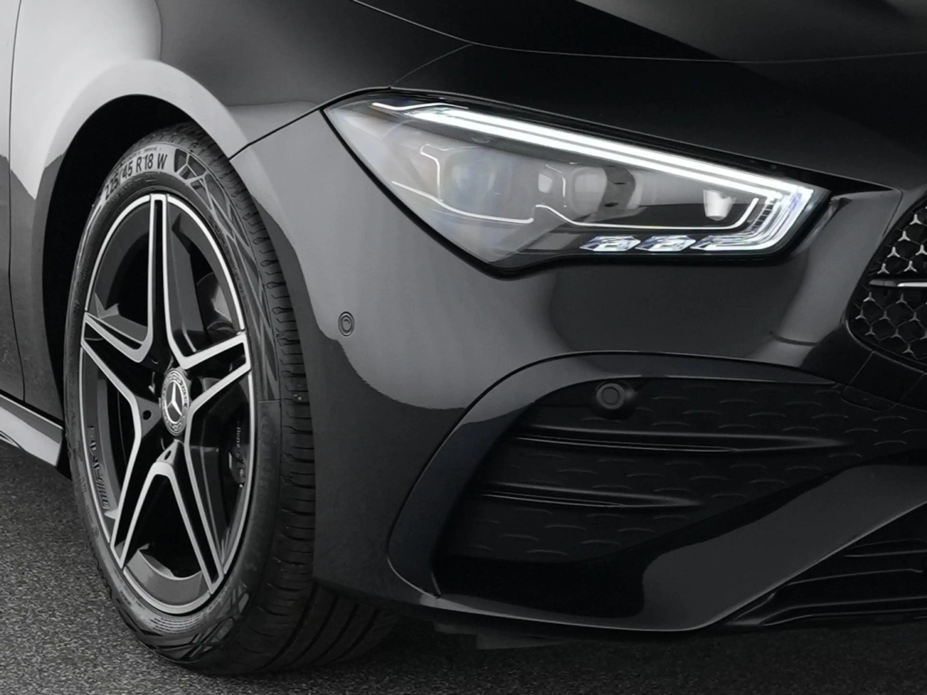 Mercedes-Benz CLA 180 CLA 180 SB Edition AMG Advanced+ Night Pano 360° — photo 7