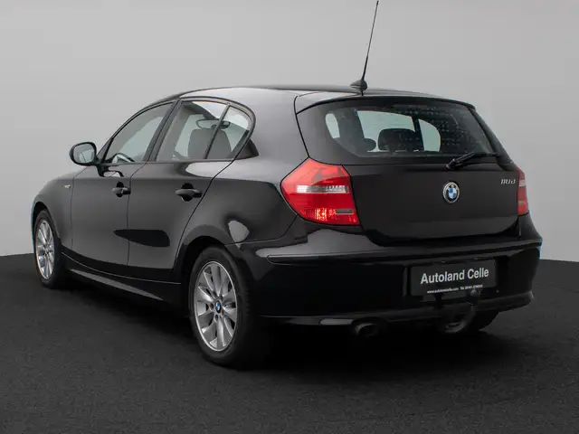 BMW 1 Series view 9
