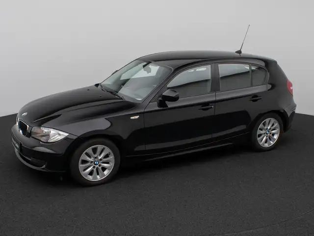 BMW 1 Series view 12