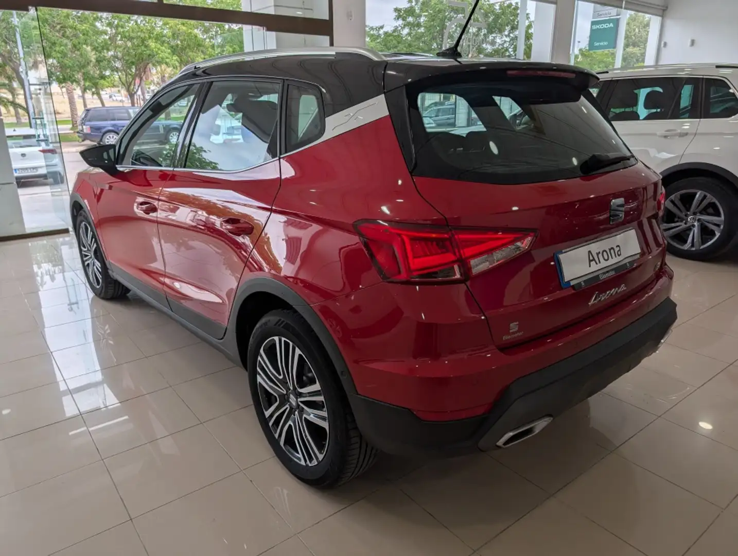 SEAT Arona 1.0 TSI S&S FR XM 115 Rojo - 2