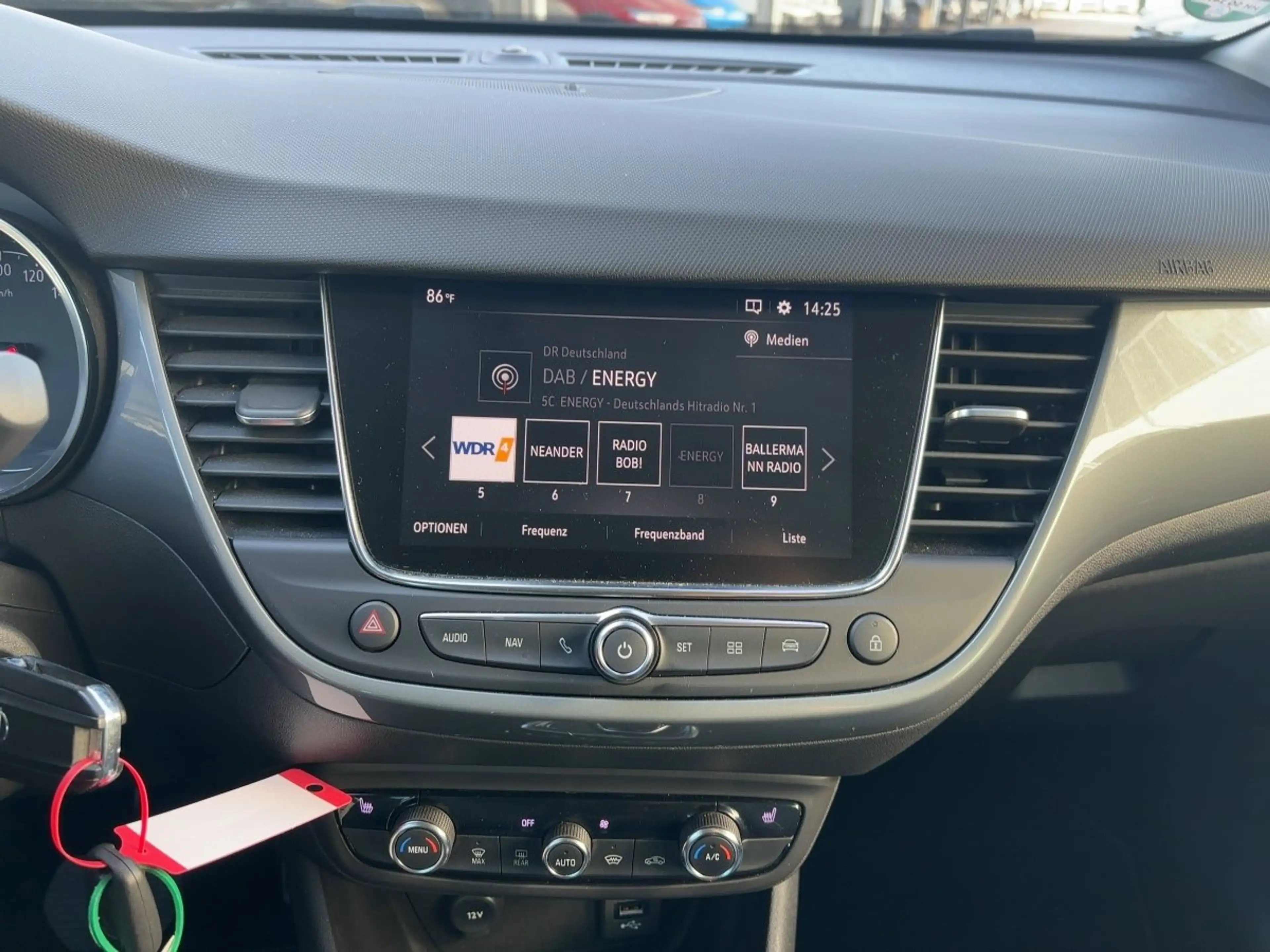 Opel Crossland Elegance LM — photo 13