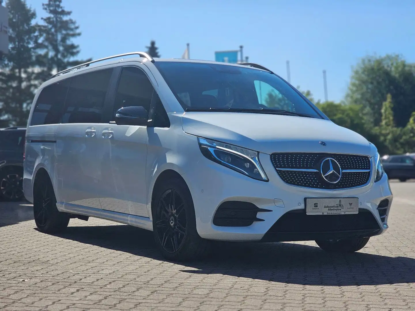 Mercedes-Benz V 250 d Edition lang AMG-Line AHK NAVI LEDER Bianco - 2